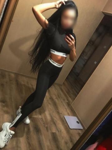 Алина Принимаю У Себя фото 7